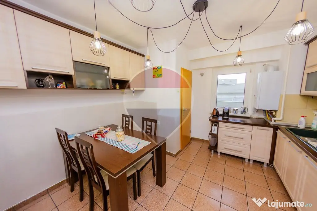 Apartament cu 3 camere de închiriat în zonă ultracentral (parcul Mara) - Baia Mare (Maramures)