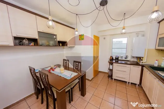 Apartament cu 3 camere de închiriat în zonă ultracentral (parcul Mara) - Baia Mare (Maramures)