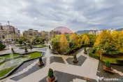 Apartament cu 3 camere de închiriat în zonă ultracentral (parcul Mara) 