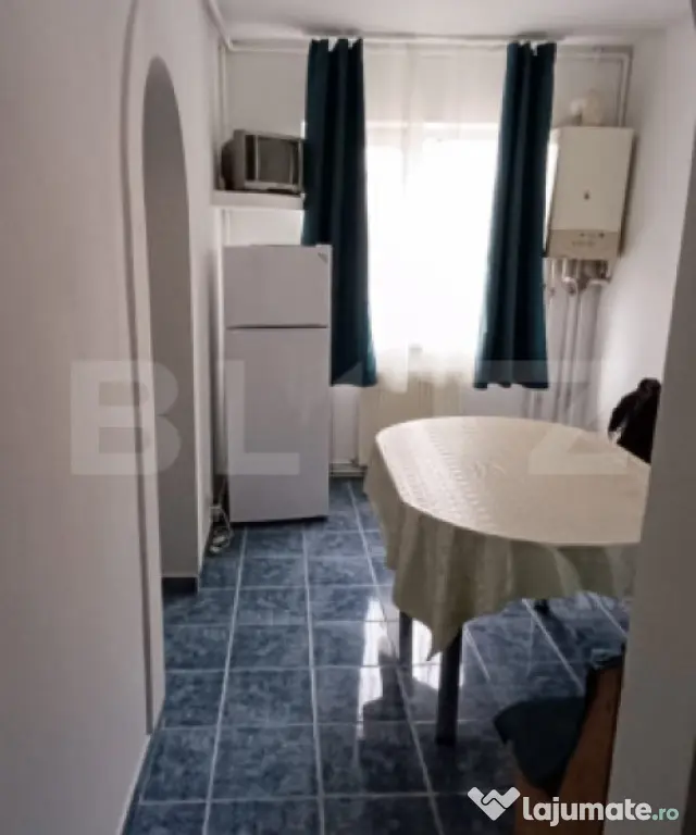 Apartament cu 3 camere, 45 mp, zona Vasile Aron - Sibiu (Sibiu)