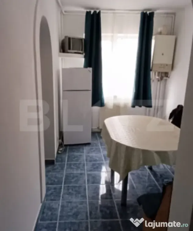 Apartament cu 3 camere, 45 mp, zona Vasile Aron - Sibiu (Sibiu)