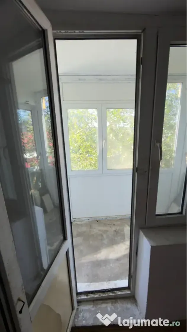 Apartment 3 camere Com Ghimpati