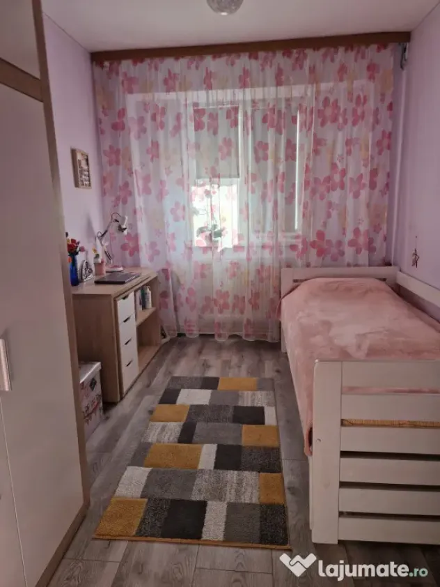 Apartament 3 camere confort 1 Plantelor, Mobilat Utilat, eta - Braila (Braila)
