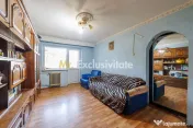 Apartament Trivale et.1 linga Piata si Sc.12 