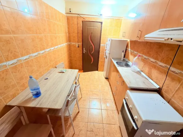 Apartament 4 camere mobilat si utilat - Botosani (Botosani)