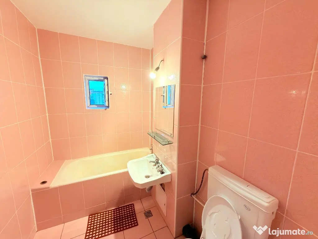 Apartament 4 camere mobilat si utilat - Botosani (Botosani)