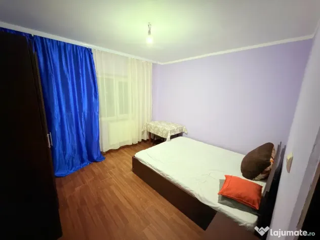 Apartament 4 camere mobilat si utilat - Botosani (Botosani)
