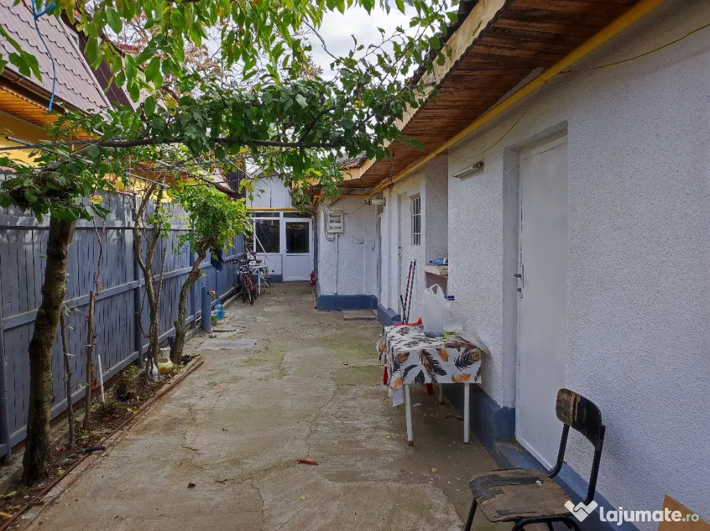 Inchiriez casa la curte zona Delfinului- Pantelimon - Bucuresti (Bucuresti-Ilfov)