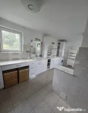 Proprietate deosebită în Tecuci – O oportunitate rară p 
