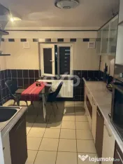Apartament 3 Camere Decomandat, 80 mp, Etaj 2 - Zona Clubul 