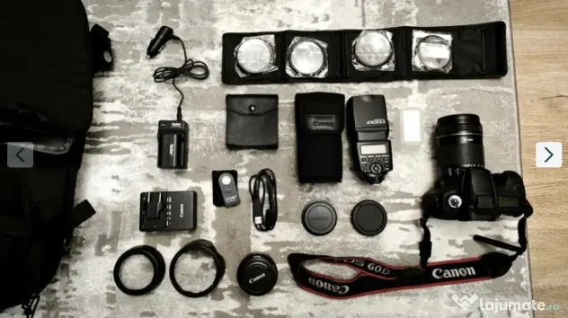 Pachet aparat foto canon eos 60d + accesorii