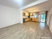 Casa in Stupini - teren 2200 mp, acces DN 13, potential investitional! 