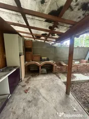 Casa in Stupini - teren 2200 mp, acces DN 13, potential investitional! 