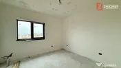Duplex cu 3 camere, pod mansardabil si panouri fotovoltaice 