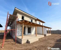 Duplex cu 4 camere Parter + Etaj, zona Sanandrei