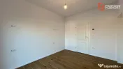 Duplex cu 4 camere si teren de 375 mp - zona Sanandrei