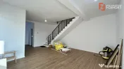 Duplex cu 4 camere si teren de 375 mp - zona Sanandrei