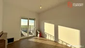 Duplex cu 4 camere si teren de 375 mp - zona Sanandrei