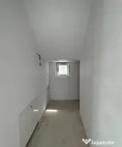 Duplex 5 camere spatios, cu 3 locuri de parcare - Dumbravita 
