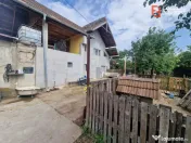 Casa cu 3 camere si teren de 2096 mp in Ianova 