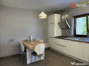 COMISION 0% Casa individuala cu 8 camere, de vanzare in zona 