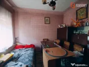 COMISION 0% Casa cu 4 apartamente la curte comuna cu teren t