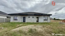Duplex intreg, cu 6 camere, parter - 144 mp, zona Sacalaz