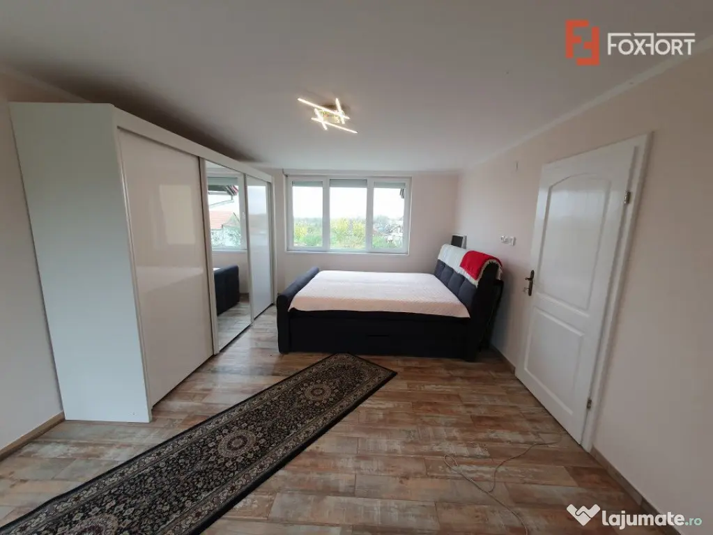 Vila cu 5 camere, 236 mp, teren 5805 mp, gaz, Brestea - Dent - Brestea (Timis)
