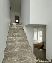 Duplex cu 3 camere si teren de 250 mp, zona Giarmata 
