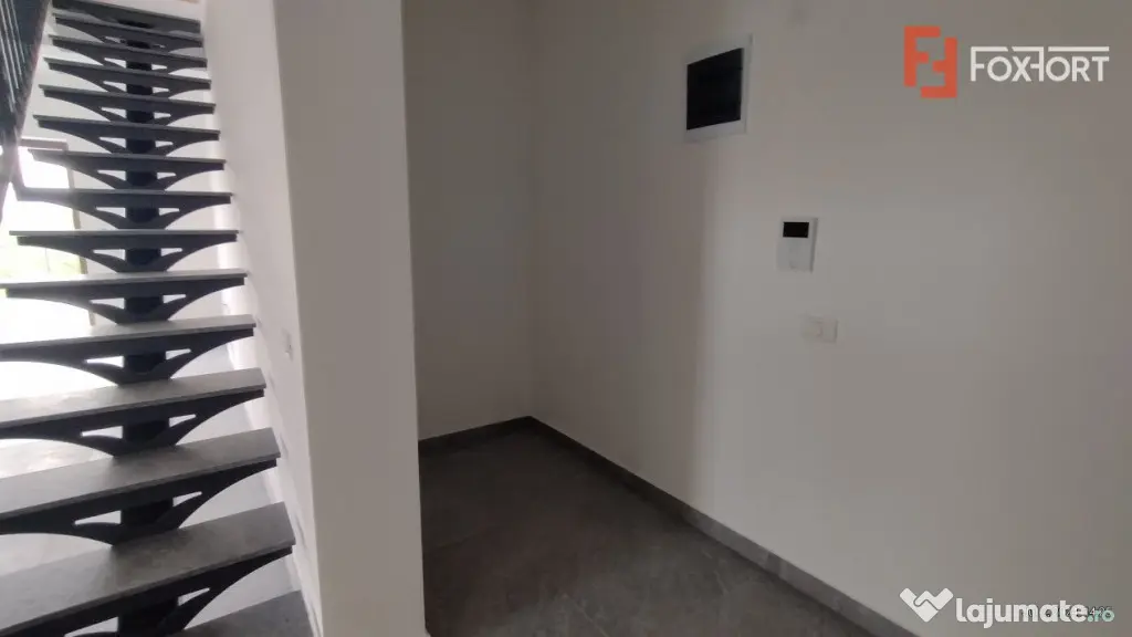 Apartament 3 camere, Zona Freidorf - Scara interioara, teras - Timisoara (Timis)