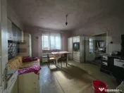 Casa de vanzare,3 camere,114mp,zona Viile Satu Mare
