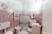 Apartament, grădină proprie de 200 mp și centrală pe gaz 