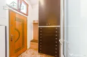 Apartament, grădină proprie de 200 mp și centrală pe gaz 