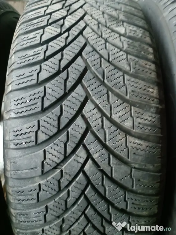 jante aliaj 5x114,3 cu anvelope iarna 215 60 17