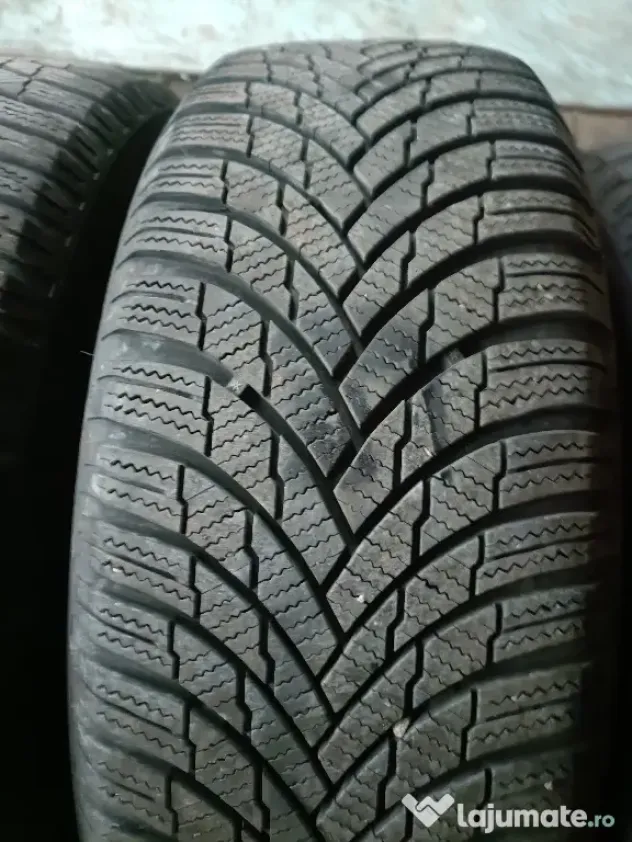 jante aliaj 5x114,3 cu anvelope iarna 215 60 17