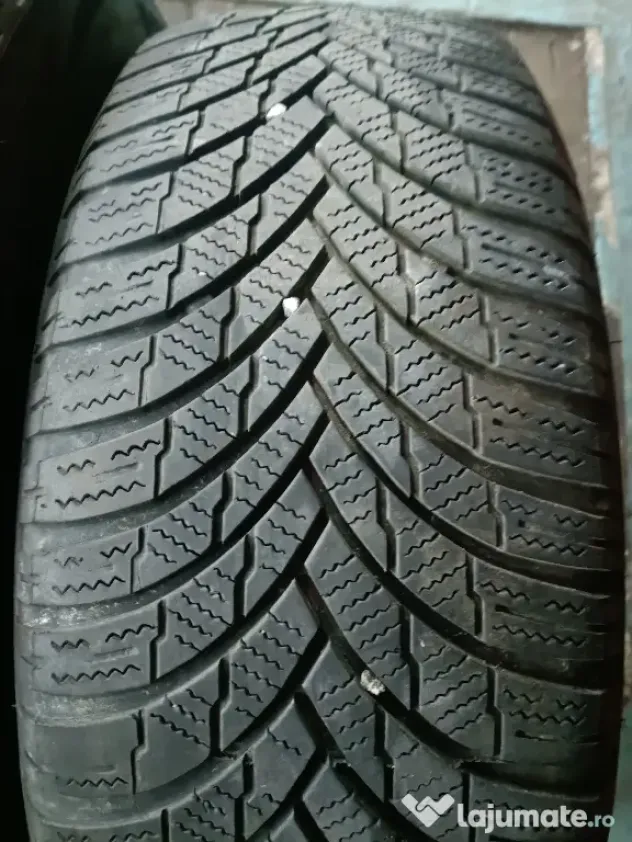 jante aliaj 5x114,3 cu anvelope iarna 215 60 17