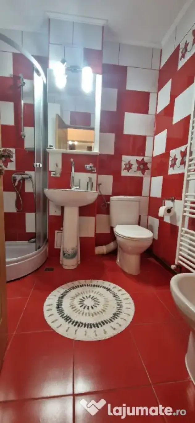 Închiriez apartament 2 camere