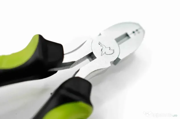Cleste On Point Crimp Tool