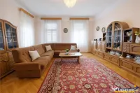 Casa cu vatra traditionala, gradina, garaj, facilitati, Codl 