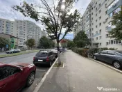 Garsoniera decomandata, Aparatorii Patriei, Tomesti 