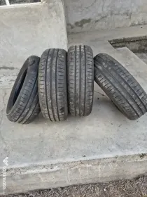 Vând set 4 anvelope vară Dunlop Sport BluResponse 195/65 R15