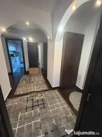 PF inchiriez apartament 3 camere dec. Bld. Poitiers
