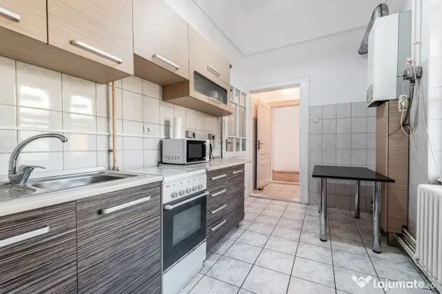 Apartament spațios cu 2 camere, situat pe strada Mețianu - Arad (Arad)