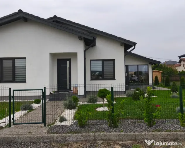 Casa Parter mobilata si utilata