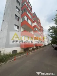 Ap.spatios,se poate merge pietonal la metrou.Mutare imediata. 