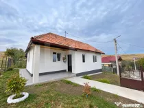 Casa individuala, 65 mp, 204 mp curte, zona Copaceni - Cluj
