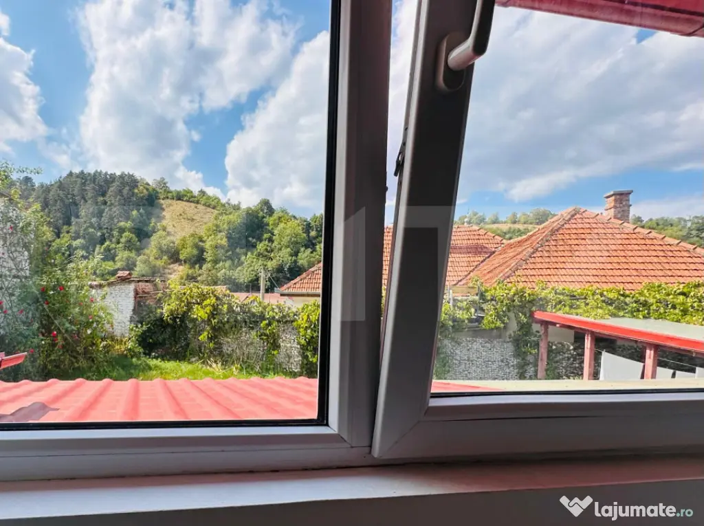 Cladire cu 12 camere - Regim Hotelier / Apart Hotel - in zon - Brasov (Brasov)
