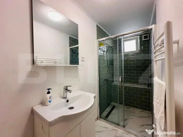 Cladire cu 12 camere - Regim Hotelier / Apart Hotel - in zon - Brasov (Brasov)