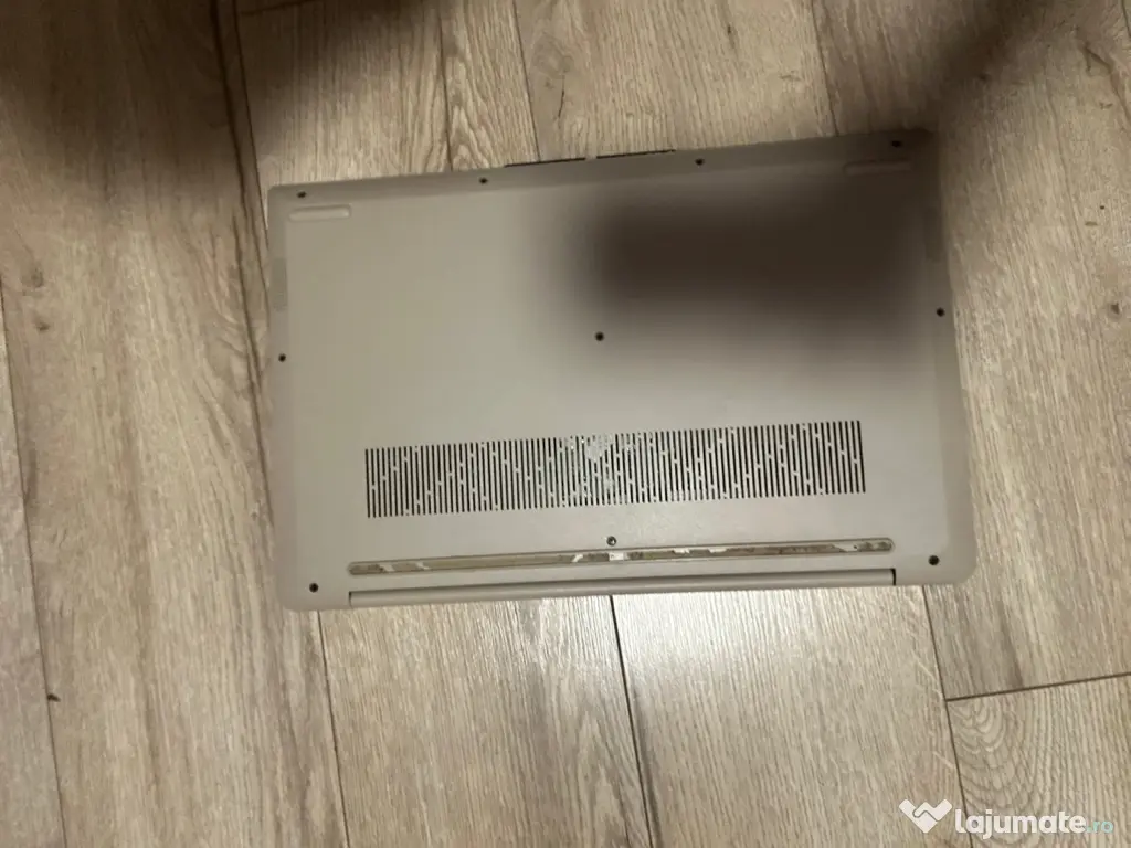 vand leptop lenovo pt piese urgent!!