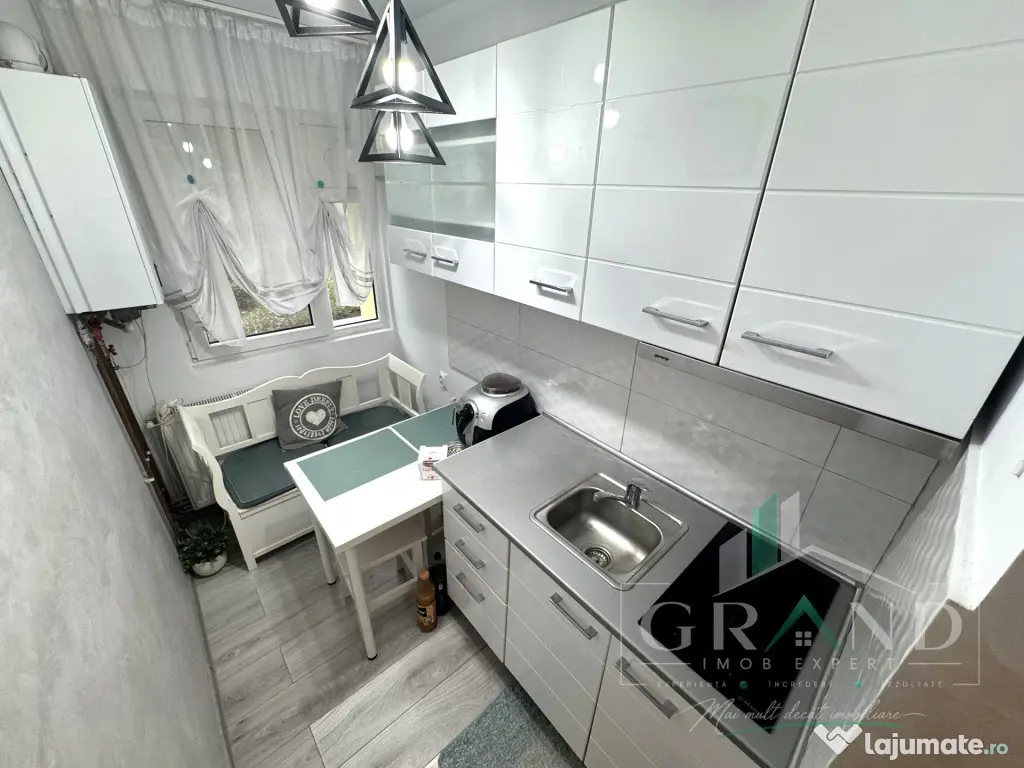 OPORTUNITATE | 2 CAMERE DECOMANDAT | LOGIE | PARCARE | B-dul - Baia Mare (Maramures)
